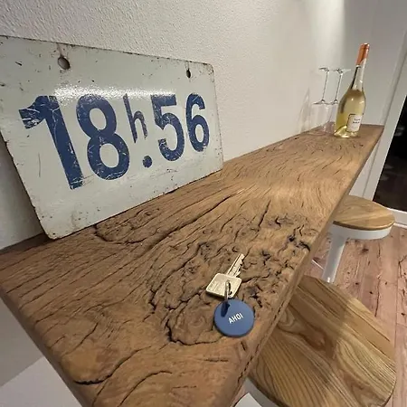 3 Burghof Mit Balkon Im Herzen Flensburgs Lägenhet