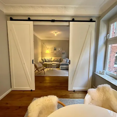 3 Burghof Mit Balkon Im Herzen Flensburgs * Flensburgo