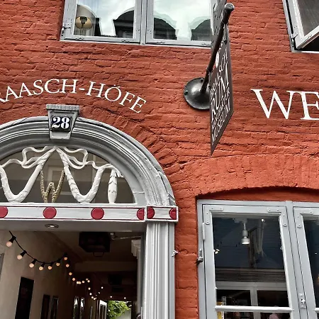 Appartamento 3 Burghof Mit Balkon Im Herzen Flensburgs